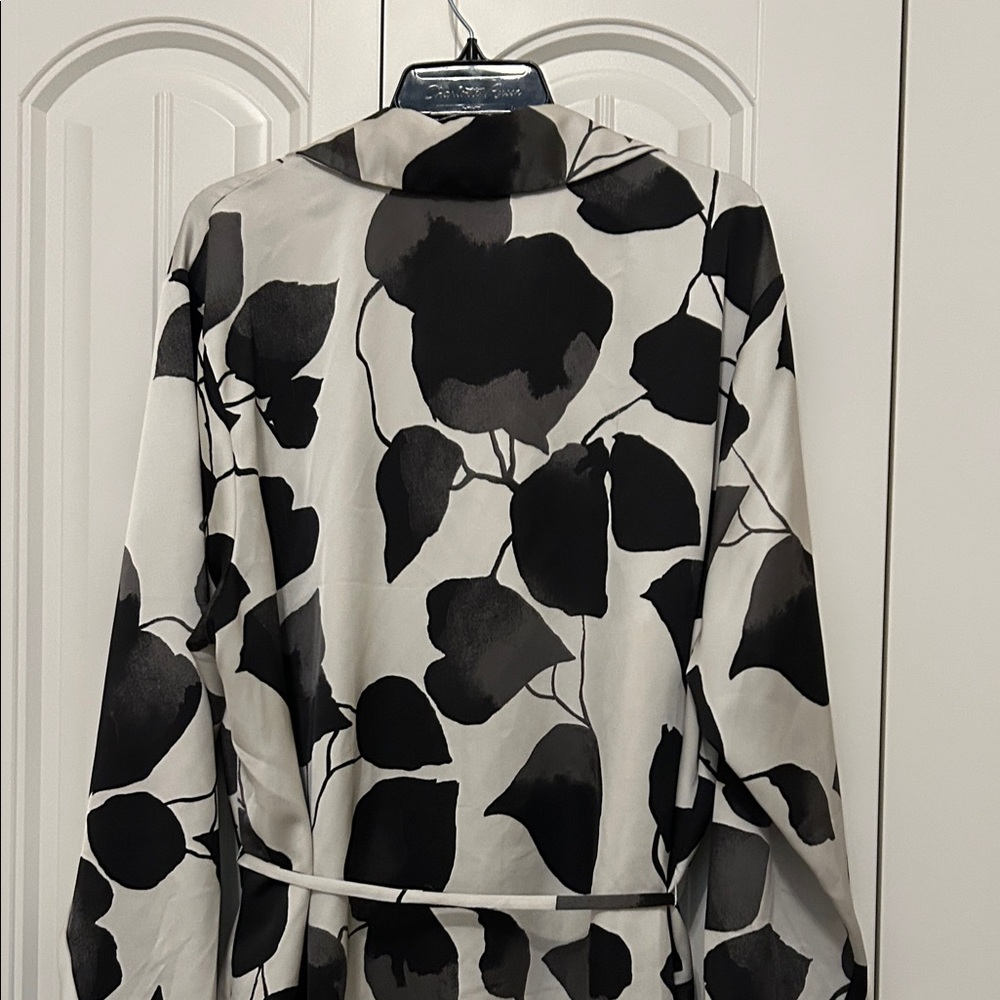 Worthington Monochrome Floral Long Sleeve Dress - Picture 7 of 9